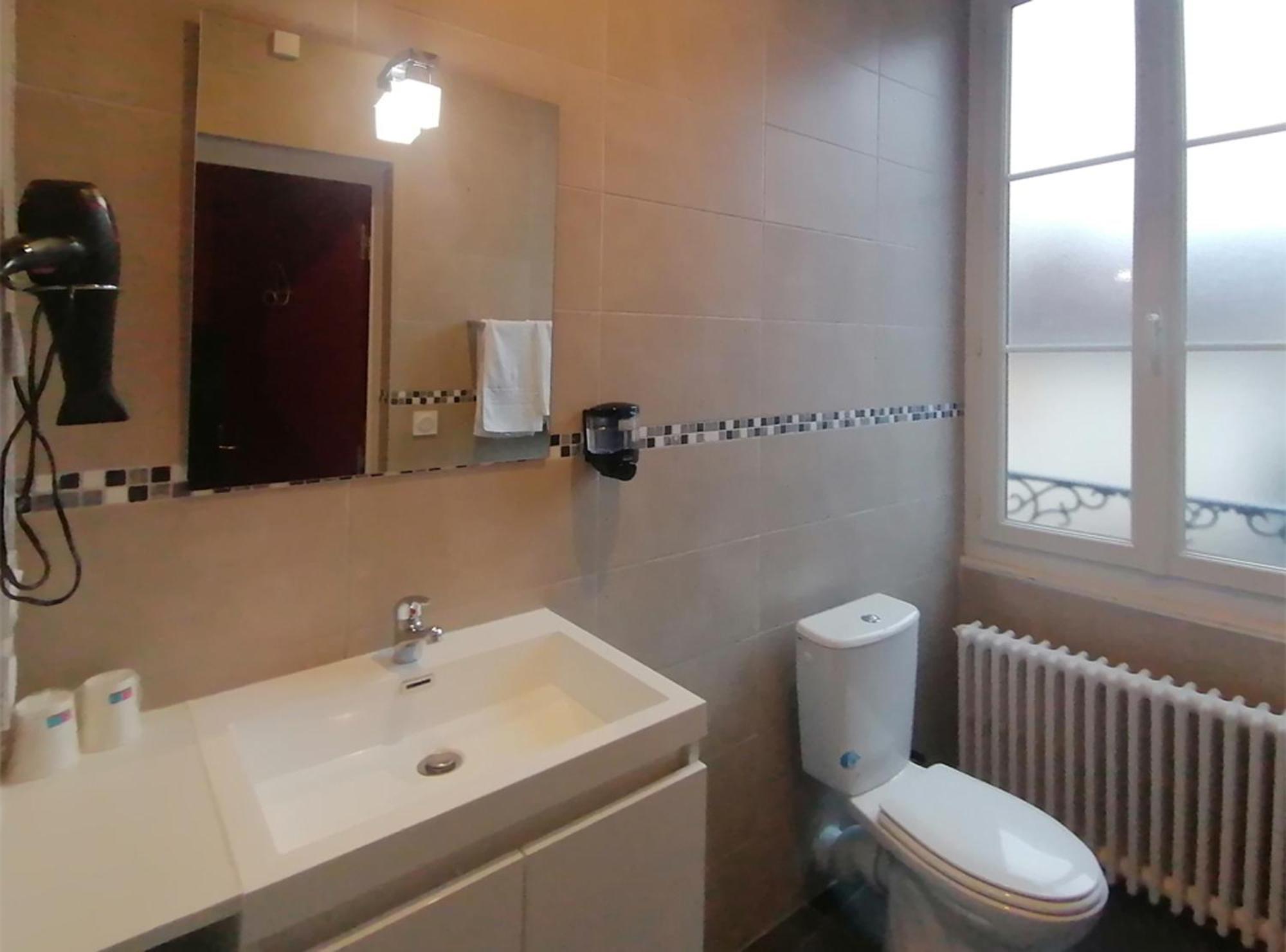 Mehun-sur-Yevre Hotel Le Dormeux מראה חיצוני תמונה