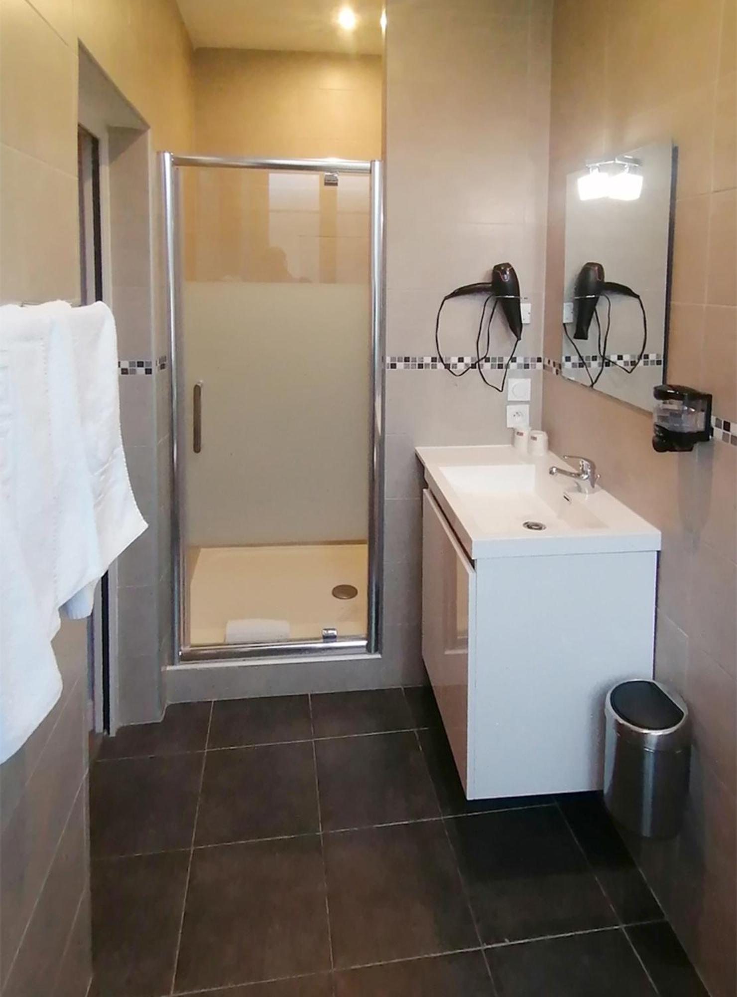 Mehun-sur-Yevre Hotel Le Dormeux מראה חיצוני תמונה